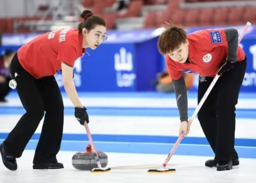 推動冰雪運(yùn)動高質(zhì)量發(fā)展 夯實冰雪經(jīng)濟(jì)發(fā)展基礎(chǔ)