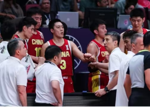 《體壇》分享丨6年的黑暗過去了，中國男籃從未感覺這么好